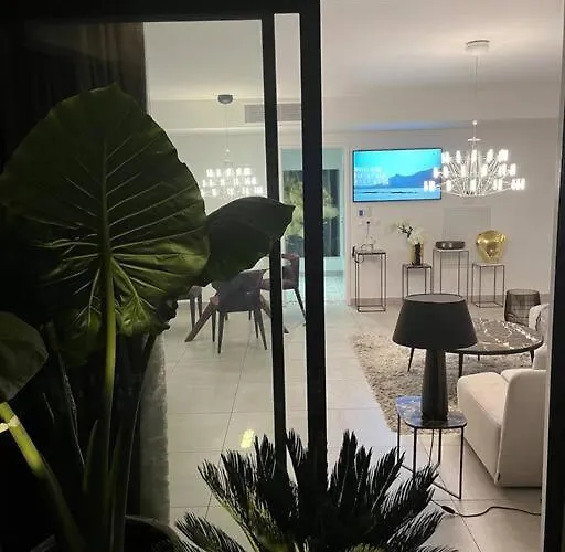 Horizon Bay - Pool - Fitness - Terrace Апартаменты